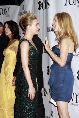 Laura Linney