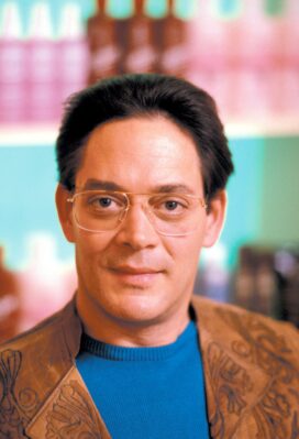 Raul Julia